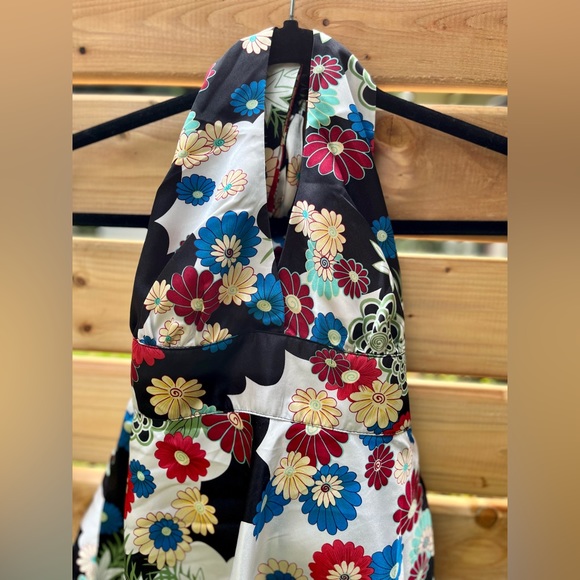 Floral Halter Top Blouse - Picture 3 of 10